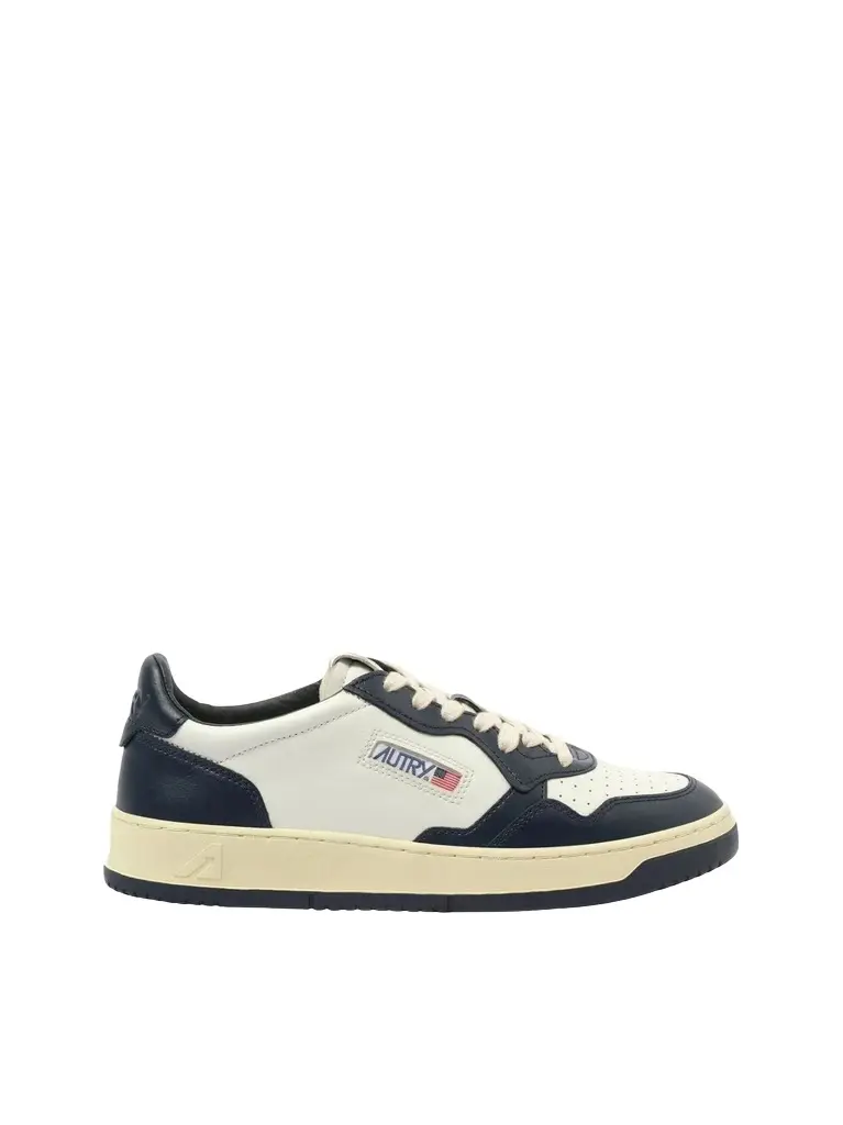 Autry Medalist Low Bicolour Sneakers in White/blue White