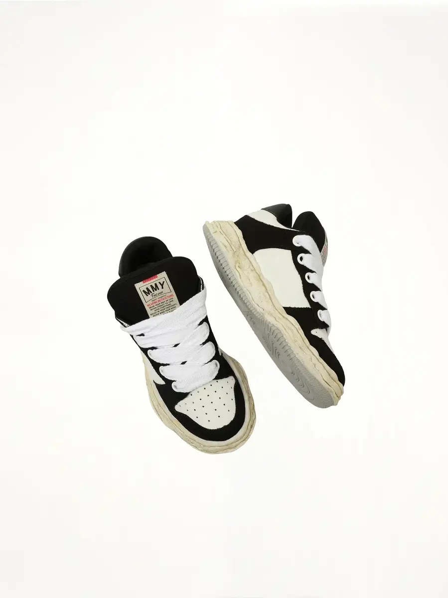 Maison MIHARA YASUHIRO Wayne OG Puffer Sneaker in Black/white | Thumbnail 4 Maison MIHARA YASUHIRO Wayne OG Puffer Sneaker in Black/white | Thumbnail 4