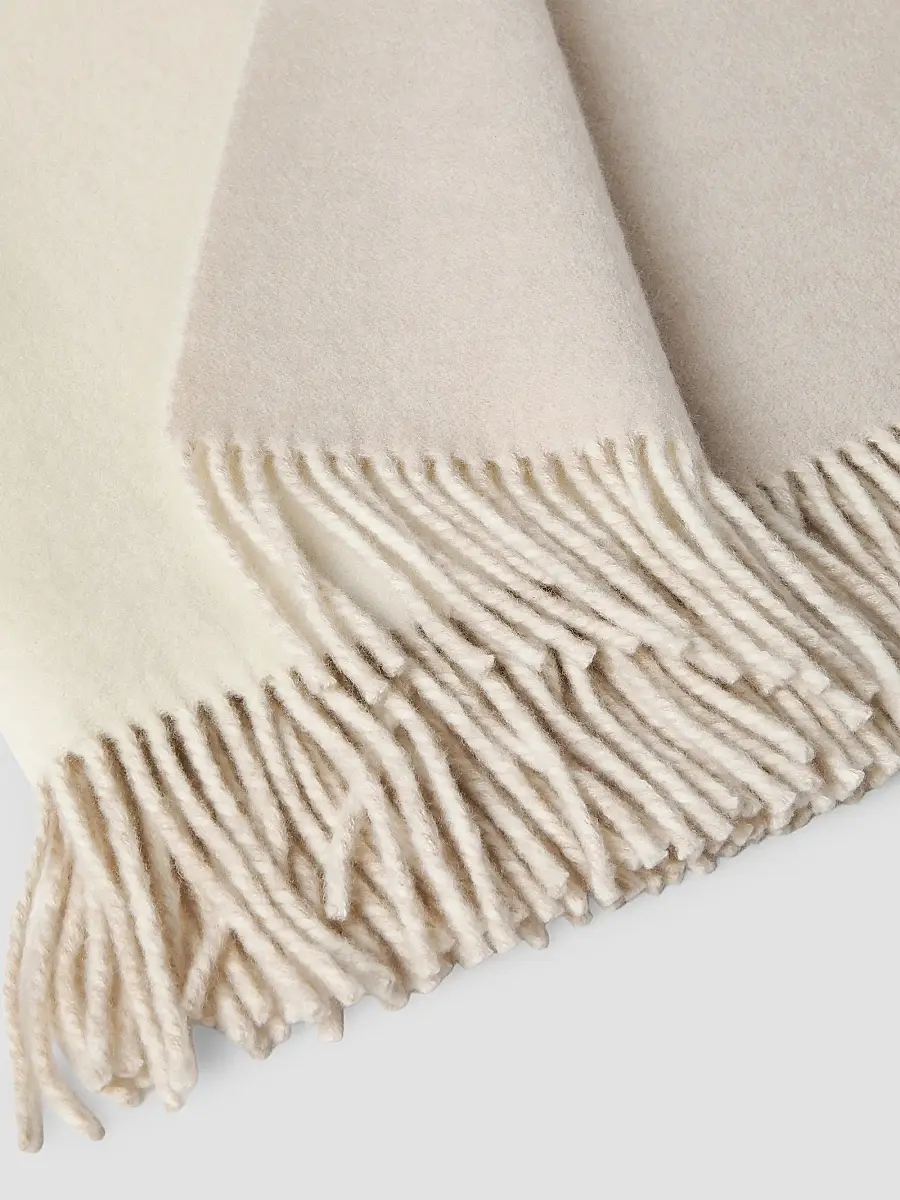 Brunello Cucinelli Two-Tone Cashmere Double Cloth Throw | Thumbnail 3 Brunello Cucinelli Two-Tone Cashmere Double Cloth Throw | Thumbnail 3