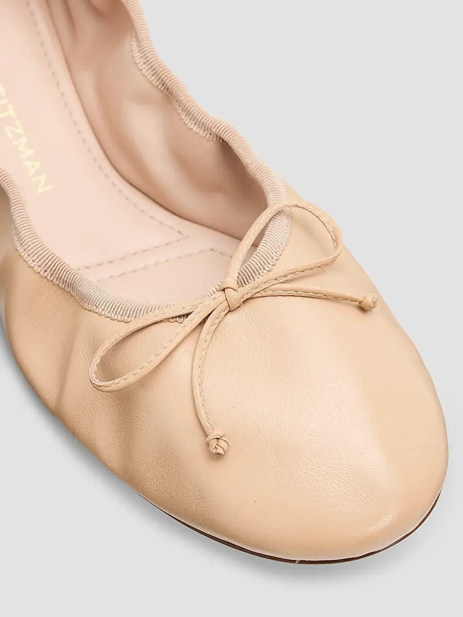 Stuart Weitzman Women's Nia Ruched Leather Ballet Flats | Thumbnail 5 Stuart Weitzman Women's Nia Ruched Leather Ballet Flats | Thumbnail 5