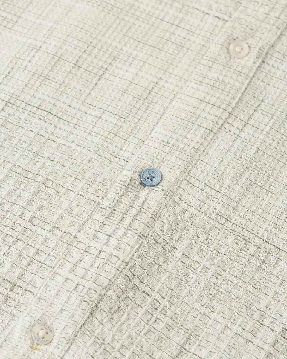 Scotch & Soda Men's Melange Waffle Classic Fit Button-Front Shirt | Thumbnail 6 Scotch & Soda Men's Melange Waffle Classic Fit Button-Front Shirt | Thumbnail 6