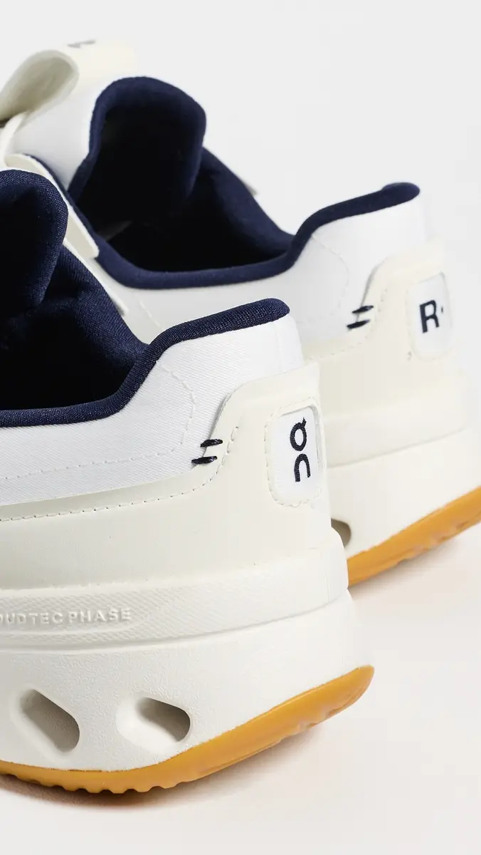 ON The Roger Wildcard Sneakers | Thumbnail 4