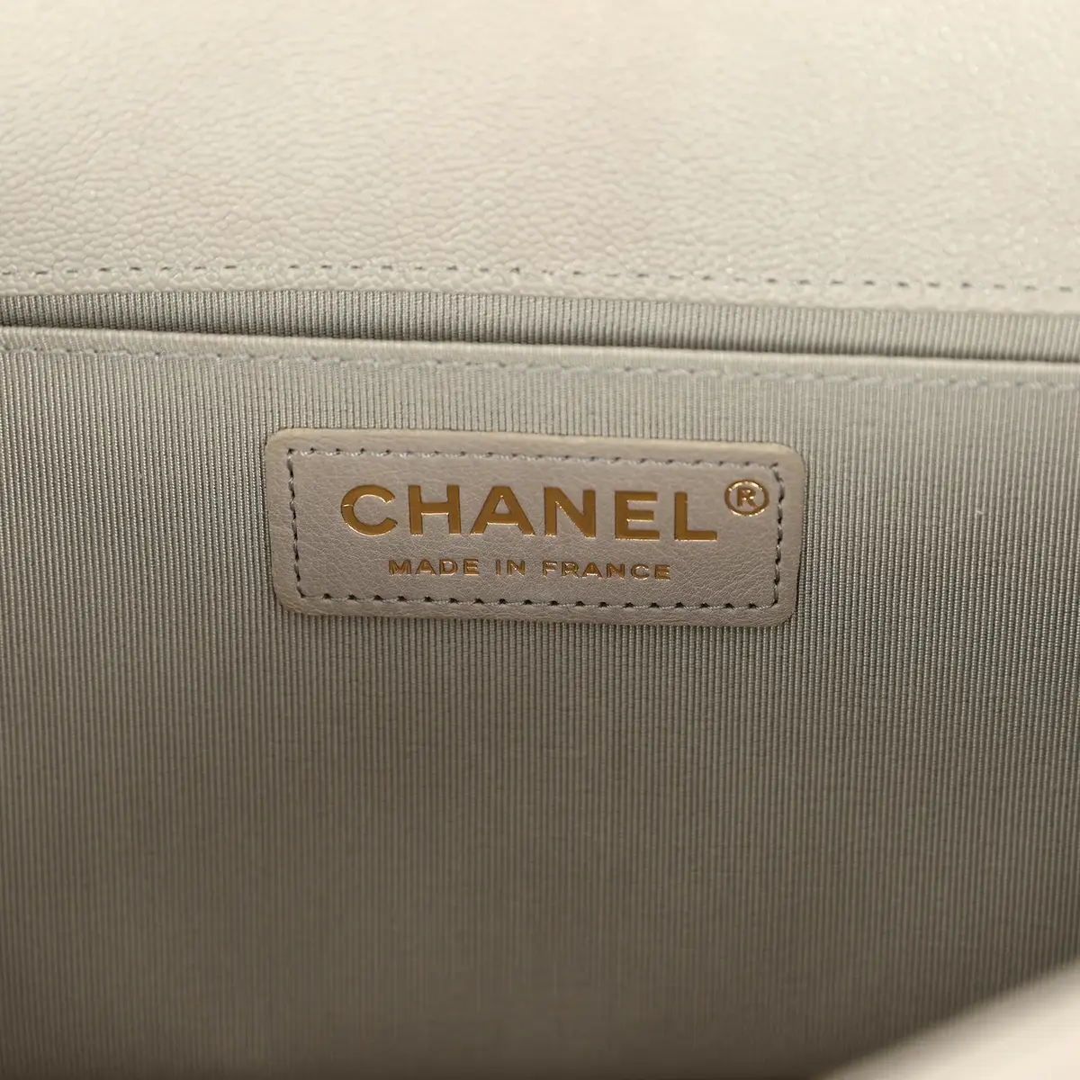 Chanel Pre-owned Chanel Medium Boy Bag Grey Caviar Antique Gold Hardware | Thumbnail 9 Chanel Pre-owned Chanel Medium Boy Bag Grey Caviar Antique Gold Hardware | Thumbnail 9