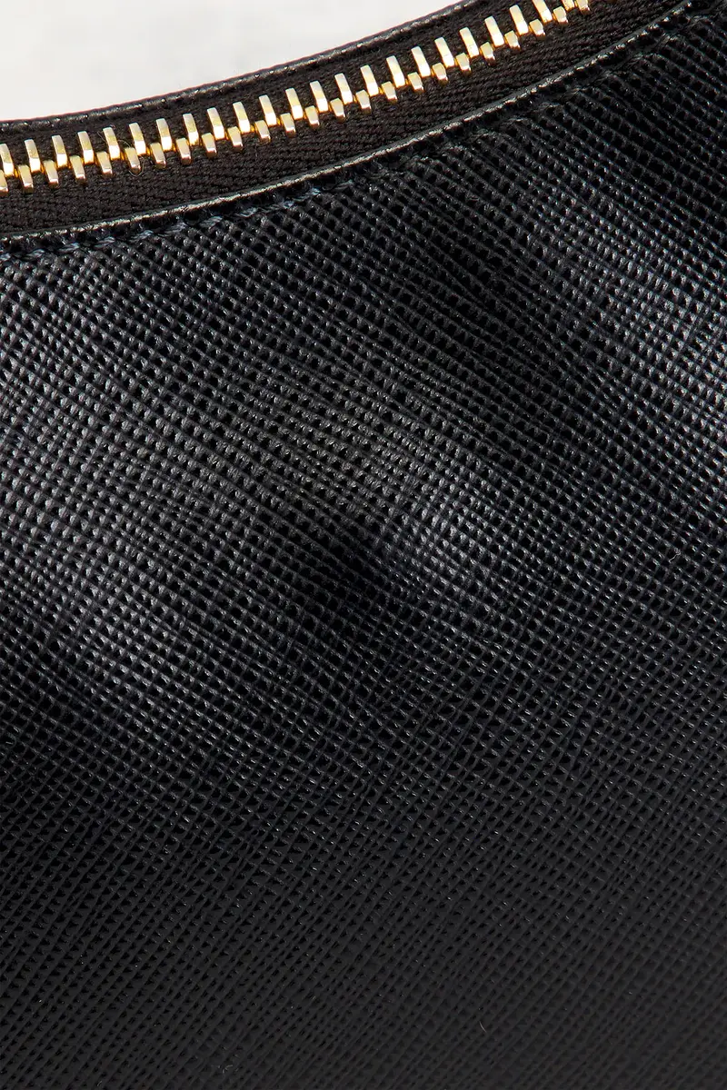 Prada Prada Saffiano Re-Edition 2005 Shoulder Bag | Thumbnail 7 Prada Prada Saffiano Re-Edition 2005 Shoulder Bag | Thumbnail 7