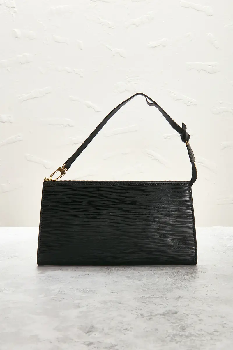 Louis Vuitton Louis Vuitton Epi Pochette Accessoires 24 Shoulder Bag | Thumbnail 2 Louis Vuitton Louis Vuitton Epi Pochette Accessoires 24 Shoulder Bag | Thumbnail 2