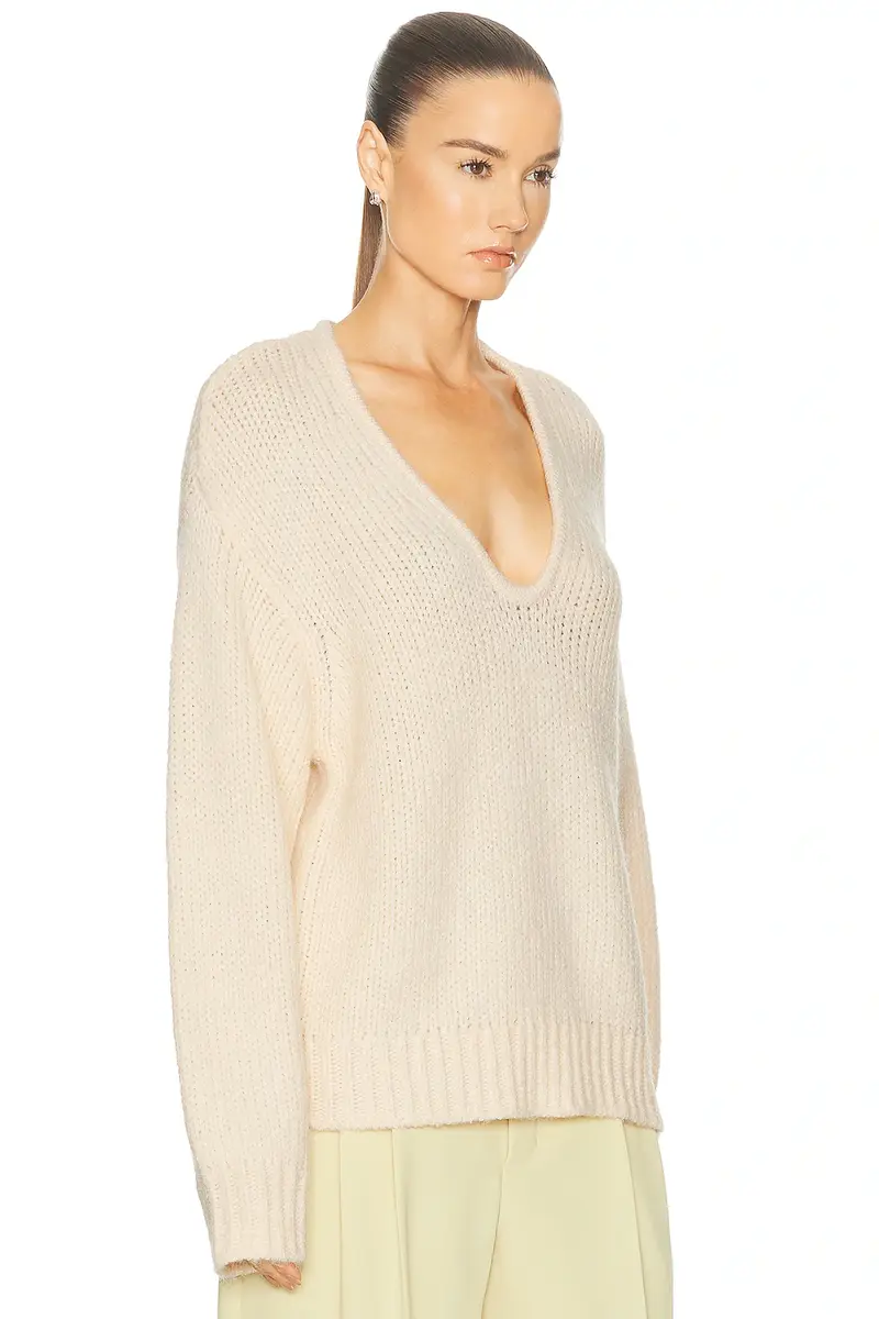 L'Academie Kindall V Neck Sweater | Thumbnail 2 L'Academie Kindall V Neck Sweater | Thumbnail 2