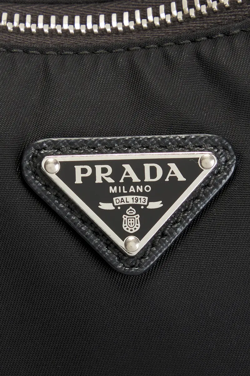 Prada Prada Re-Edition 2005 Re-Nylon Shoulder Bag | Thumbnail 7 Prada Prada Re-Edition 2005 Re-Nylon Shoulder Bag | Thumbnail 7