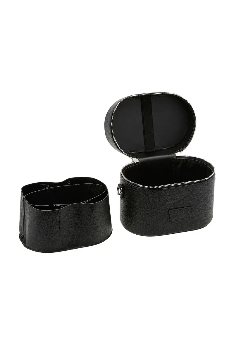 ETOILE COLLECTIVE Oval Toiletry Case | Thumbnail 4 ETOILE COLLECTIVE Oval Toiletry Case | Thumbnail 4