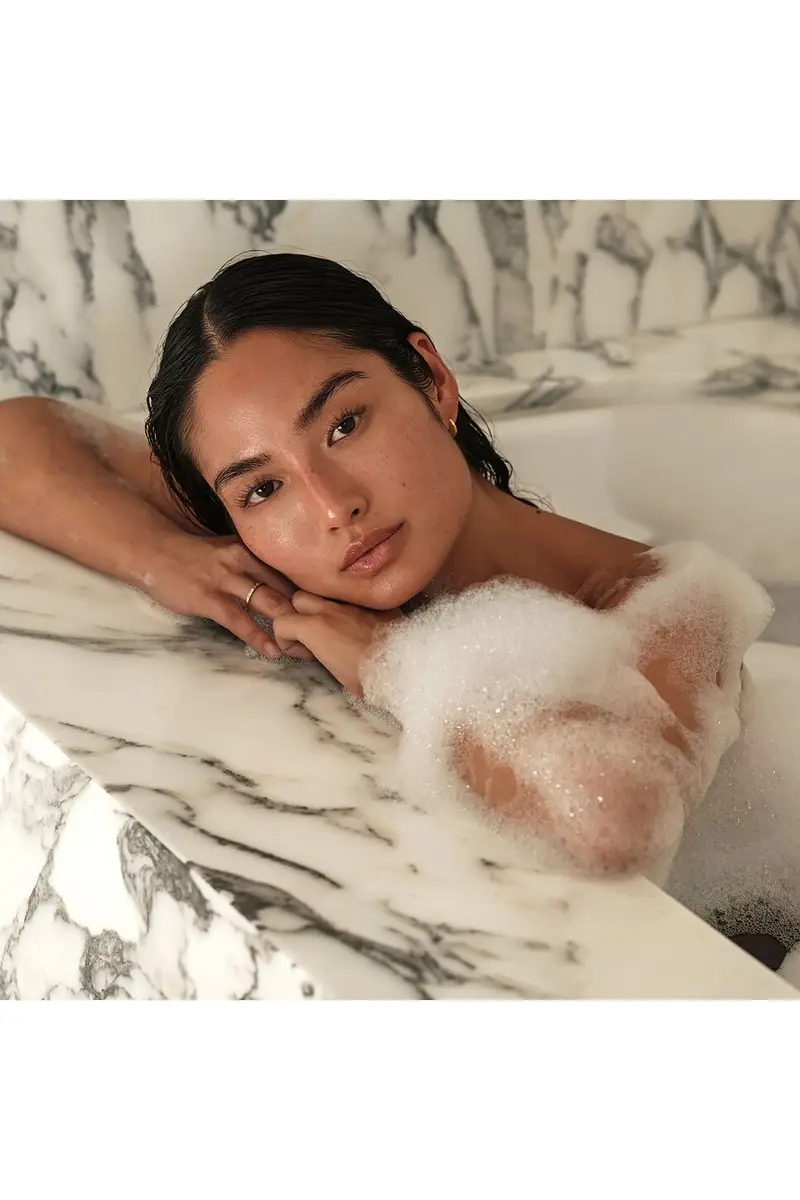 Oak Essentials Cloud Foaming Bath Oil | Thumbnail 6 Oak Essentials Cloud Foaming Bath Oil | Thumbnail 6