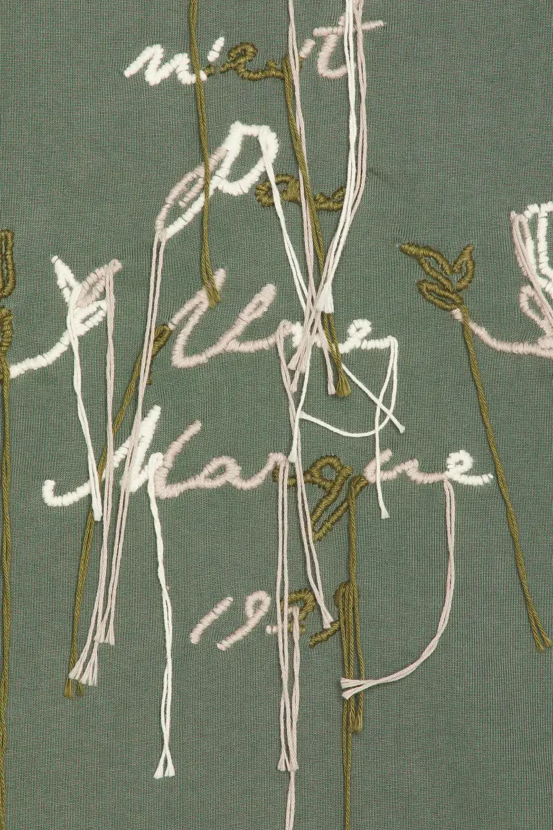 Pas Une Marque Hand Stitched Embroidery Ceci Tee | Thumbnail 5