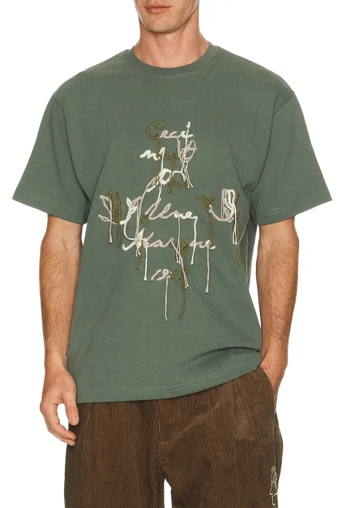 Pas Une Marque Hand Stitched Embroidery Ceci Tee