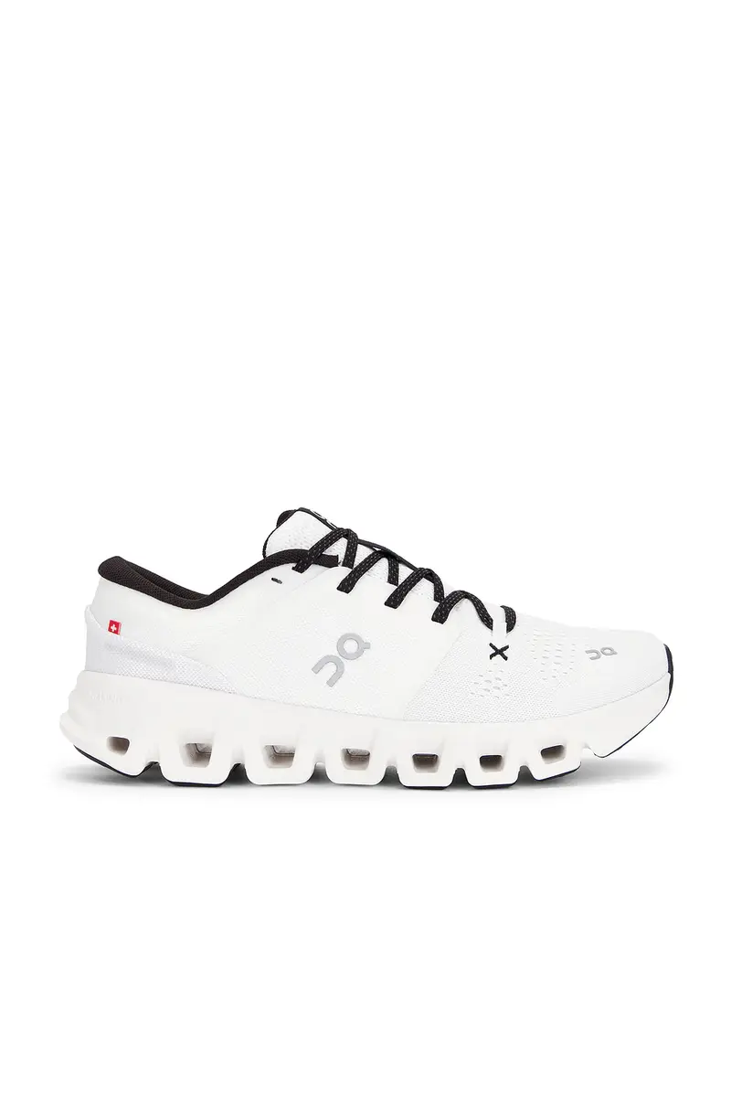 ON Cloud X 5 | Image 1 ON Cloud X 5 | Image 1
