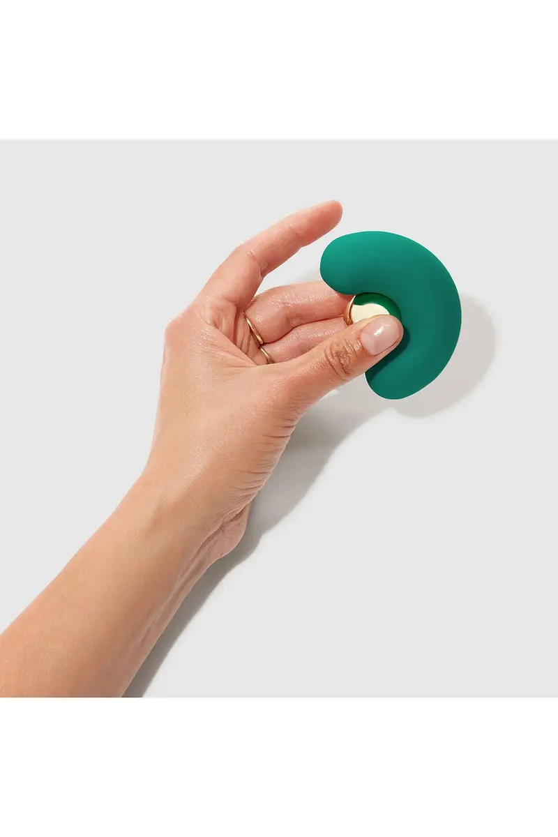 goop beauty Viva La Vulva Vibrator | Thumbnail 6