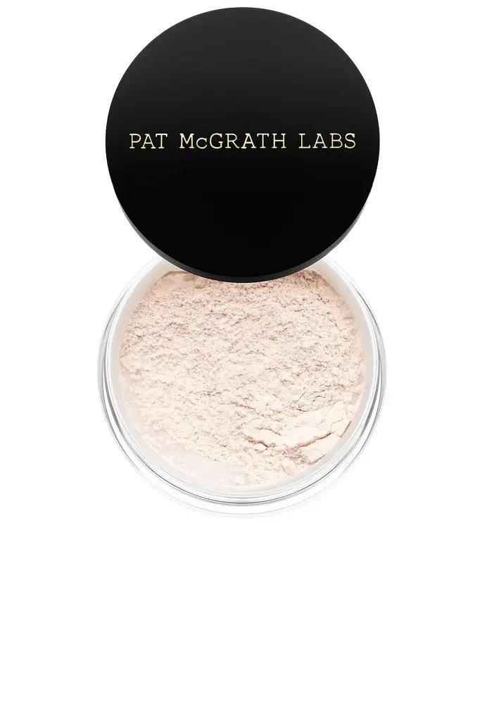 PAT MCGRATH LABS Skin Fetish: Sublime Perfection Setting Powder | Image 1 PAT MCGRATH LABS Skin Fetish: Sublime Perfection Setting Powder | Image 1