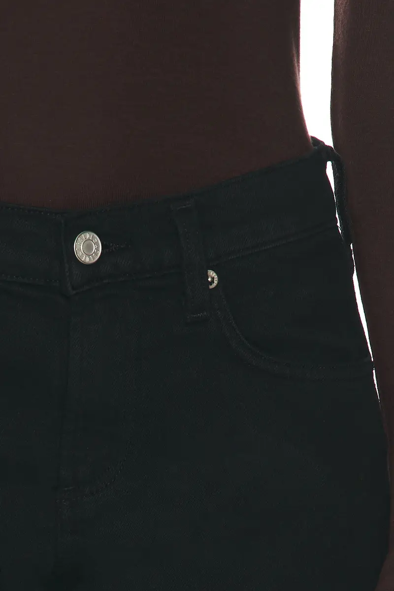 AGOLDE Low Rise Slim Jeans | Thumbnail 6 AGOLDE Low Rise Slim Jeans | Thumbnail 6