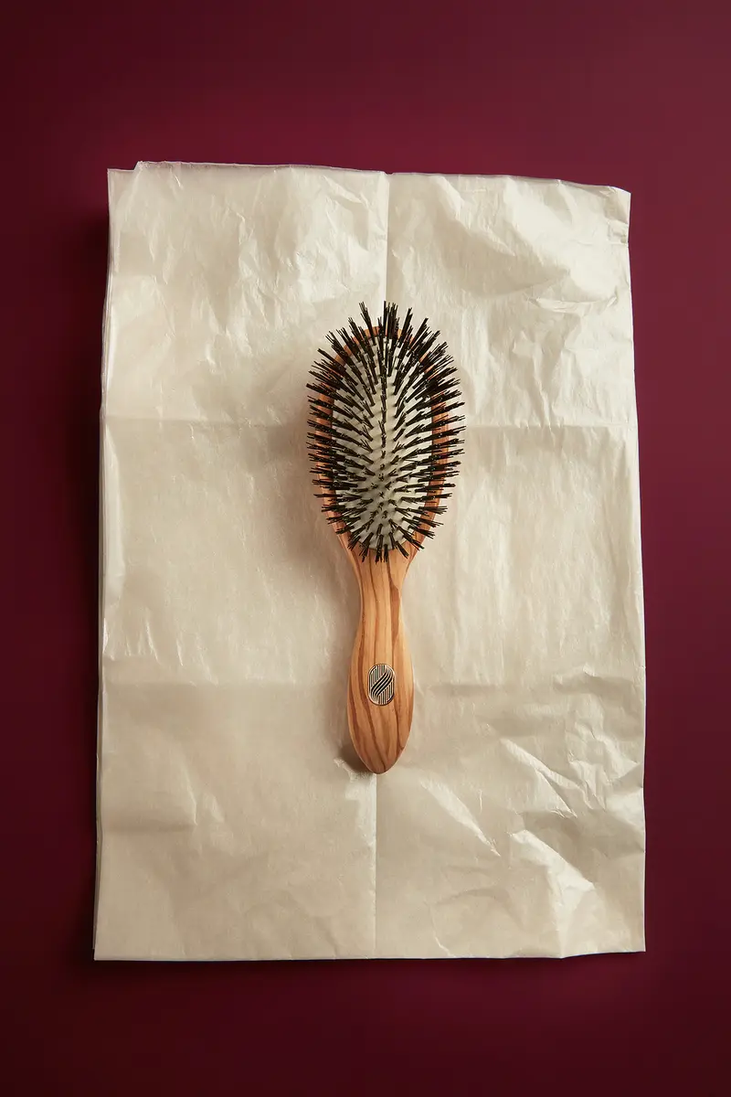 Altesse Studio Beaute Classic Gentle Detangling Brush Fine To Medium | Thumbnail 5 Altesse Studio Beaute Classic Gentle Detangling Brush Fine To Medium | Thumbnail 5