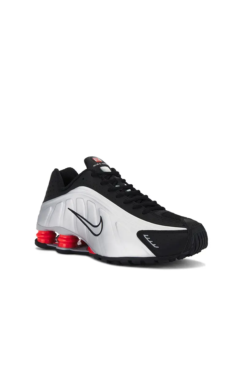 Nike Shox R4 Sneaker | Thumbnail 2