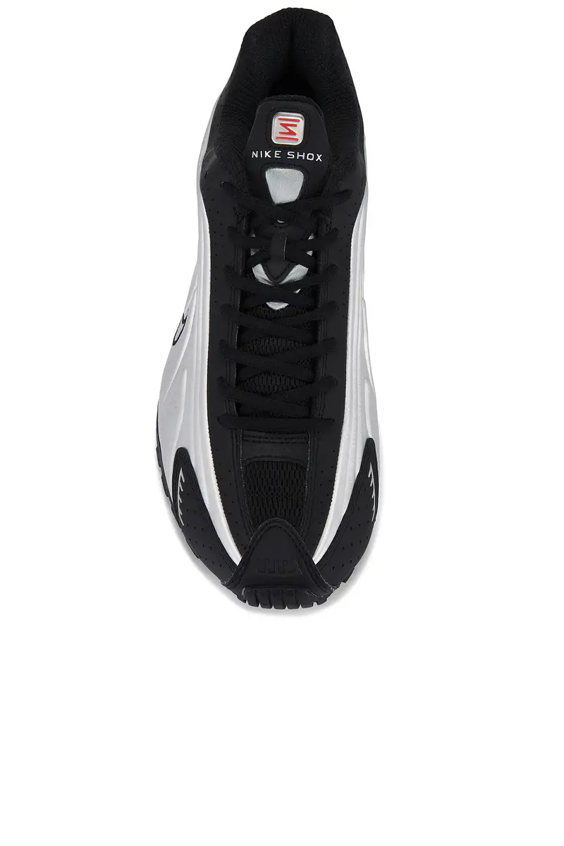 Nike Shox R4 Sneaker | Thumbnail 4