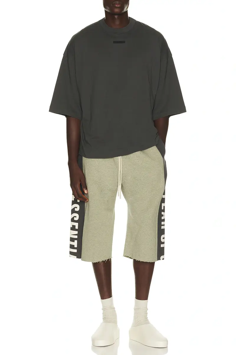 Fear of God Essentials Merch Tee | Thumbnail 3 Fear of God Essentials Merch Tee | Thumbnail 3