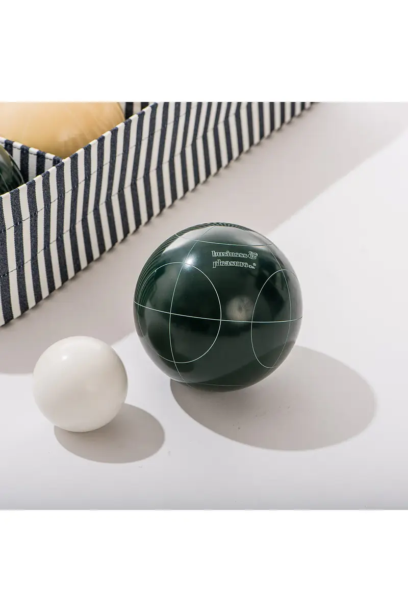 business & pleasure co. Bocce Ball Set | Thumbnail 8