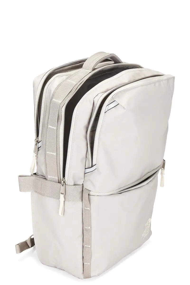 The North Face Base Camp Voyager Daypack | Thumbnail 4 The North Face Base Camp Voyager Daypack | Thumbnail 4