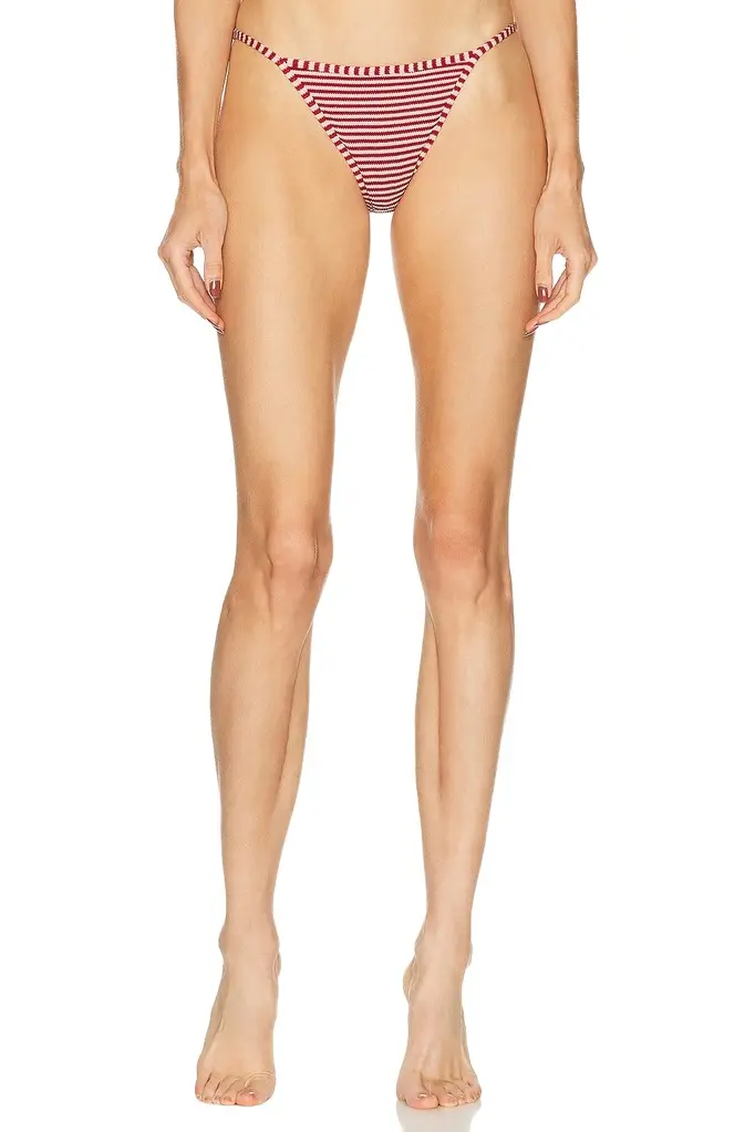 L'Academie Harlow Bottom