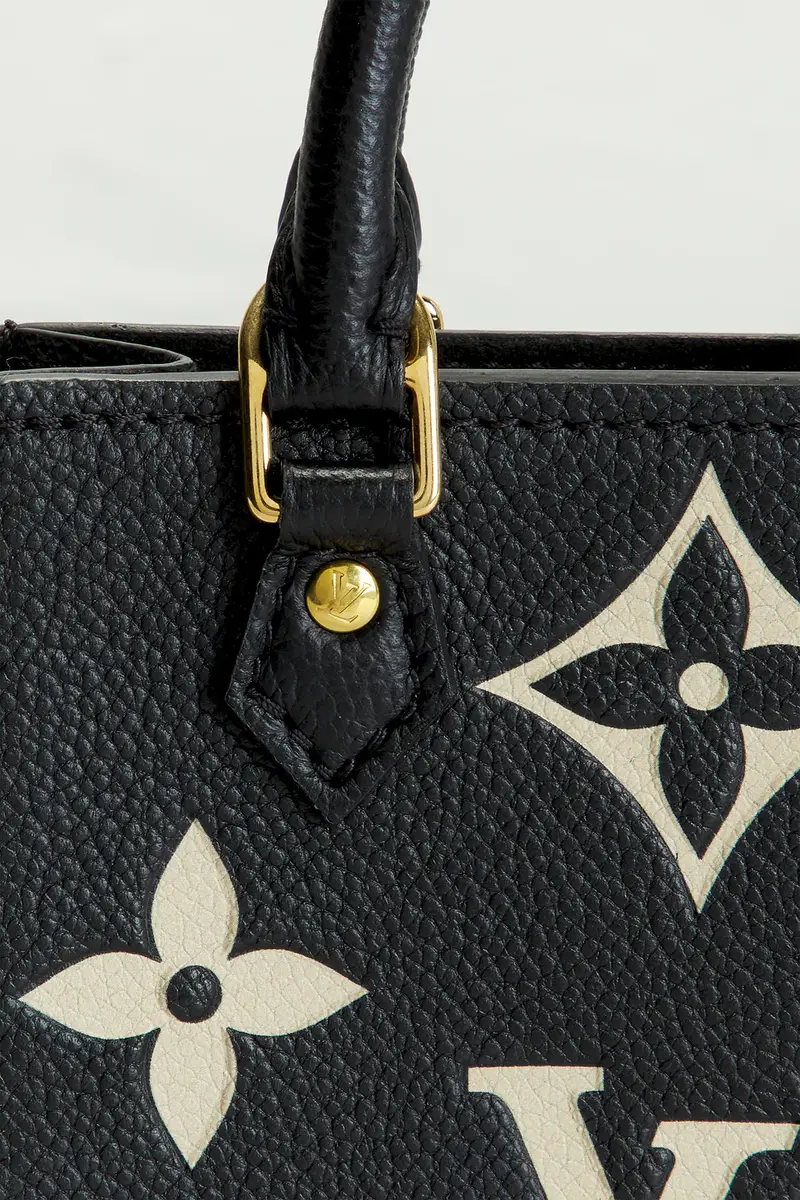 Louis Vuitton Louis Vuitton Empreinte Monogram Giant Petit Sac Plat Tote Bag | Thumbnail 7 Louis Vuitton Louis Vuitton Empreinte Monogram Giant Petit Sac Plat Tote Bag | Thumbnail 7