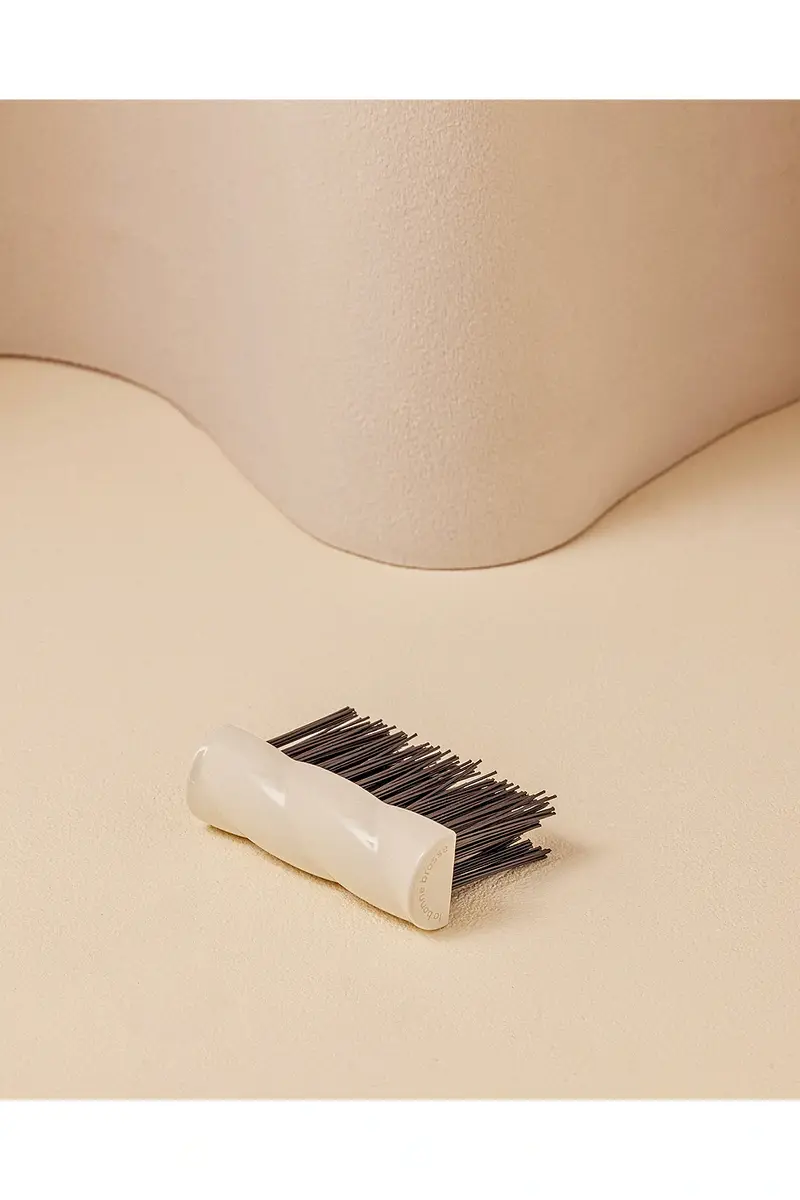 La Bonne Brosse Brush Cleaner Accessory | Thumbnail 4 La Bonne Brosse Brush Cleaner Accessory | Thumbnail 4