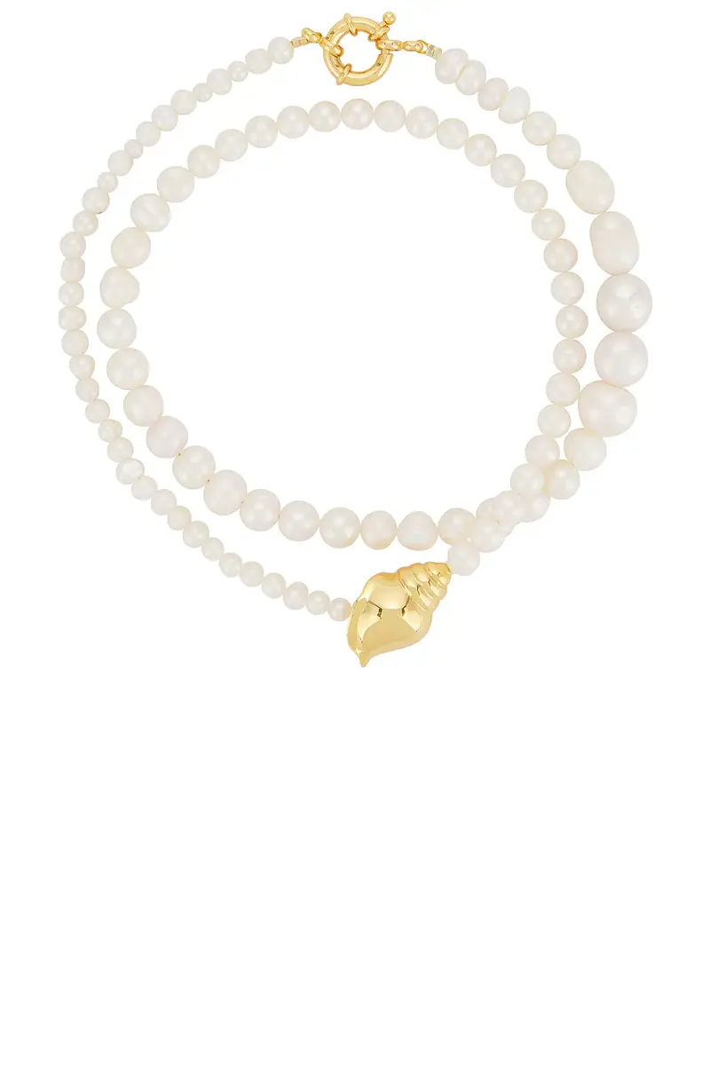 Timeless Pearly Shelly Necklace