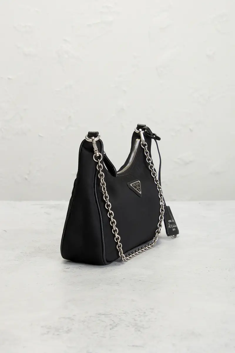 Prada Prada Re-Edition 2005 Re-Nylon Shoulder Bag | Thumbnail 4 Prada Prada Re-Edition 2005 Re-Nylon Shoulder Bag | Thumbnail 4