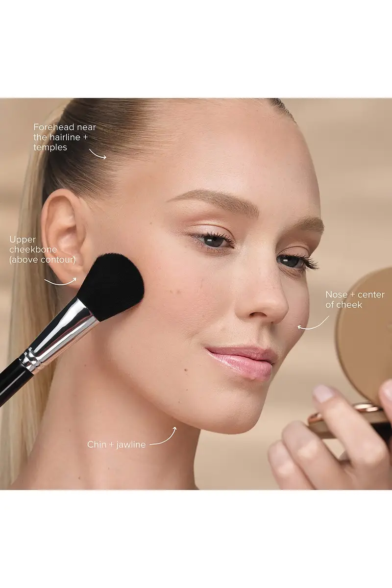 Anastasia Beverly Hills Smooth Blur Bronzer | Thumbnail 7 Anastasia Beverly Hills Smooth Blur Bronzer | Thumbnail 7