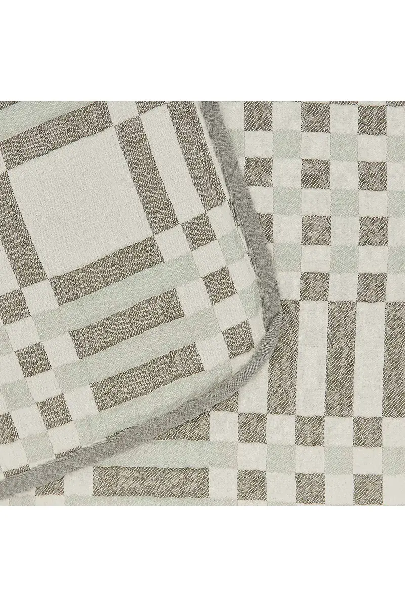 HAWKINS NEW YORK Queen Simple Plaid Blanket | Thumbnail 3 HAWKINS NEW YORK Queen Simple Plaid Blanket | Thumbnail 3