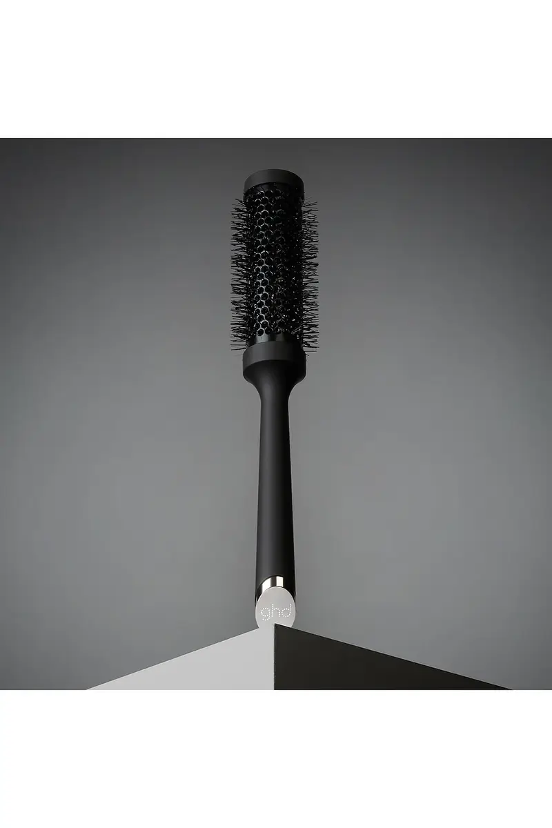 GHD 1.3 Ceramic Vented Round Brush | Thumbnail 3 GHD 1.3 Ceramic Vented Round Brush | Thumbnail 3