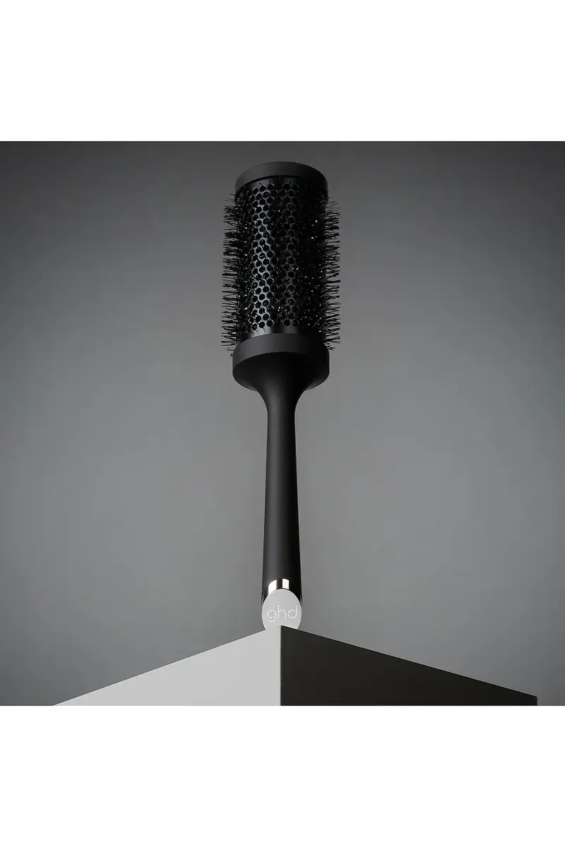 GHD 2.1 Ceramic Vented Round Brush | Thumbnail 4 GHD 2.1 Ceramic Vented Round Brush | Thumbnail 4
