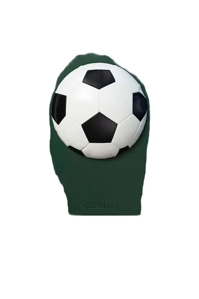 ASSOULINE Football The Impossible Collection: 100 Moments From The Beautiful Game