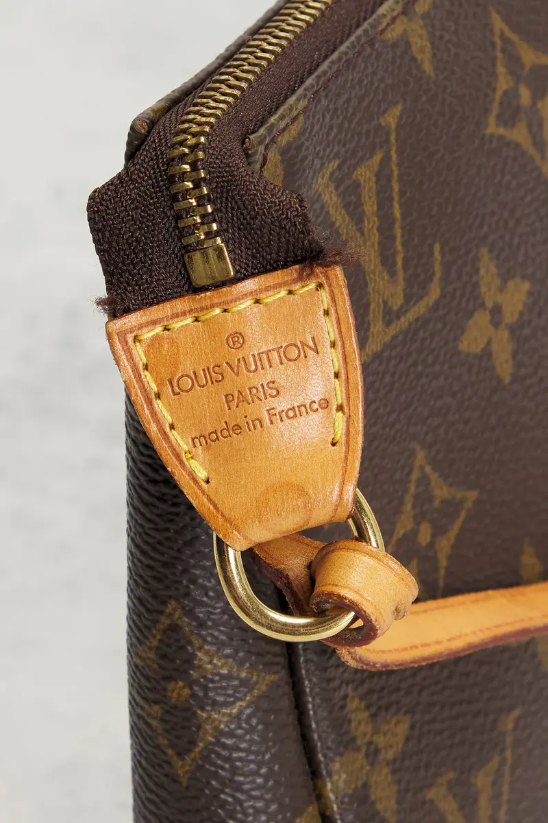 Louis Vuitton Louis Vuitton Monogram Pochette Accessoires Shoulder Bag | Thumbnail 5 Louis Vuitton Louis Vuitton Monogram Pochette Accessoires Shoulder Bag | Thumbnail 5