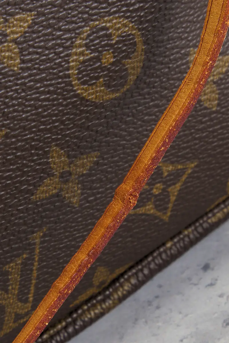 Louis Vuitton Louis Vuitton Monogram Pochette Accessoires Shoulder Bag | Thumbnail 7 Louis Vuitton Louis Vuitton Monogram Pochette Accessoires Shoulder Bag | Thumbnail 7