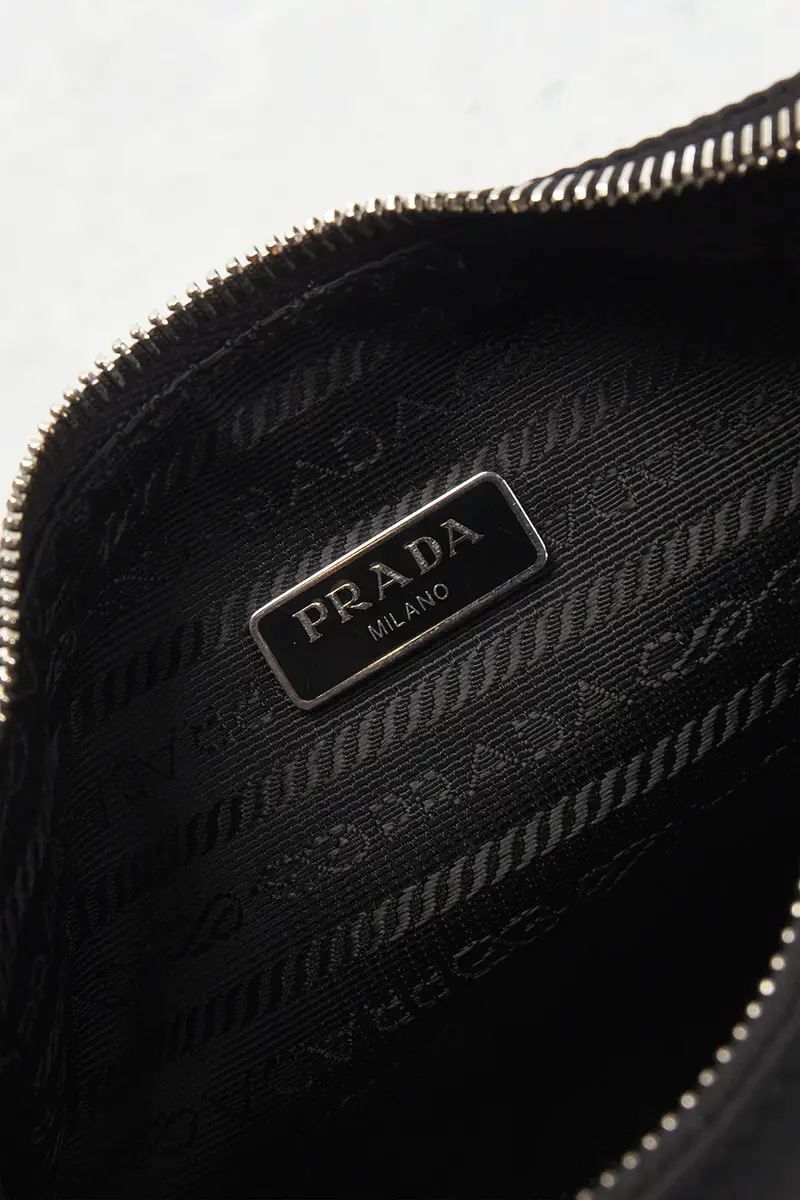 Prada Prada Re-Edition 2005 Re-Nylon Shoulder Bag | Thumbnail 6 Prada Prada Re-Edition 2005 Re-Nylon Shoulder Bag | Thumbnail 6