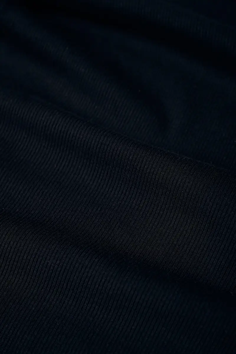 GRLFRND Crew Neck Extra Long Sleeve Tee | Thumbnail 6