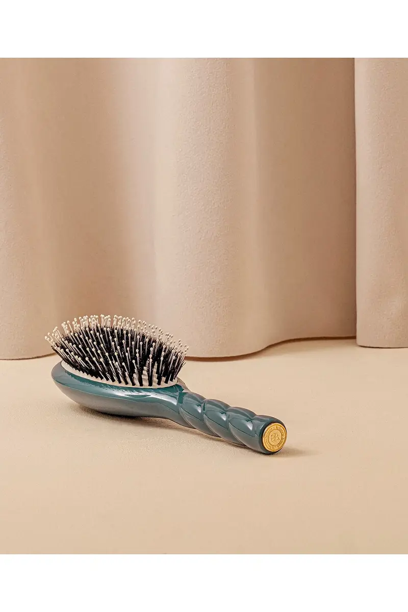 La Bonne Brosse Large Brush N03 | Thumbnail 7 La Bonne Brosse Large Brush N03 | Thumbnail 7