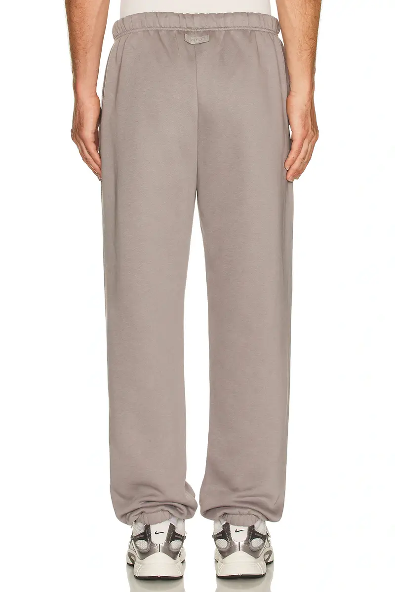 Skims Fleece Lounge Relaxed Jogger | Thumbnail 3
