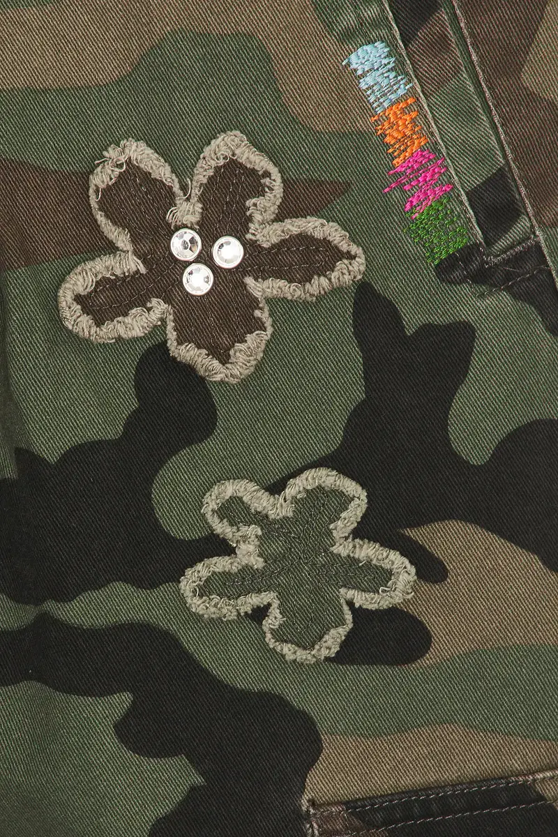 Nahmias Floral Patch Crystal Camo Short | Thumbnail 7
