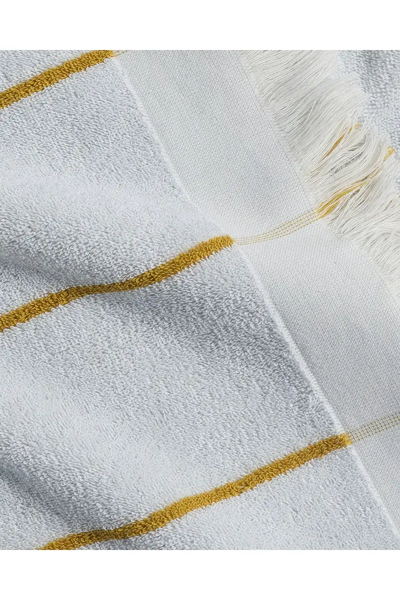 Parachute Bayside Beach Towel | Thumbnail 2