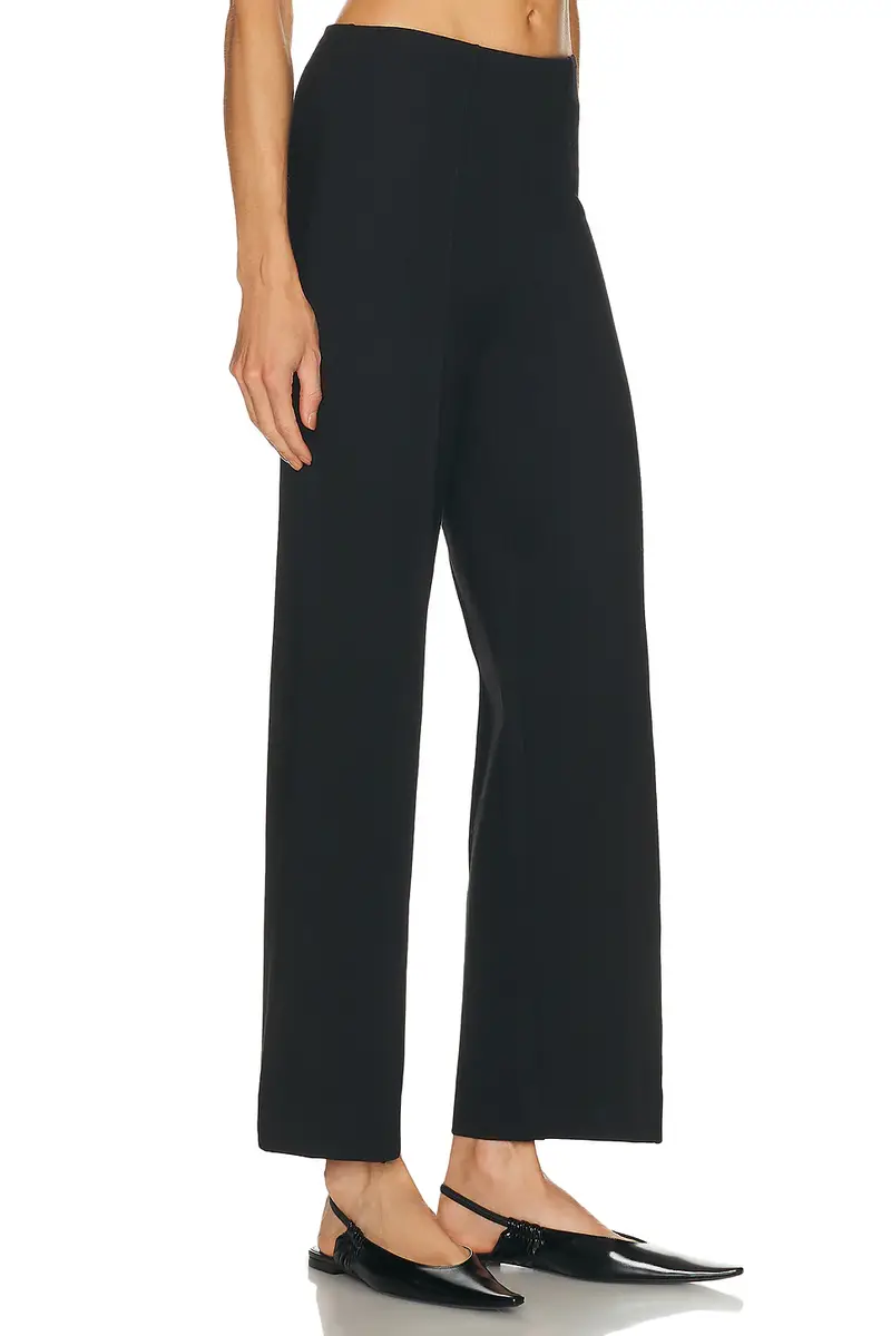 L'Academie Ria Pant | Thumbnail 2 L'Academie Ria Pant | Thumbnail 2