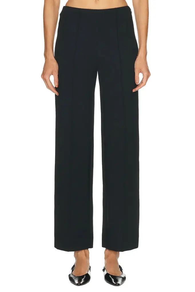 L'Academie Ria Pant