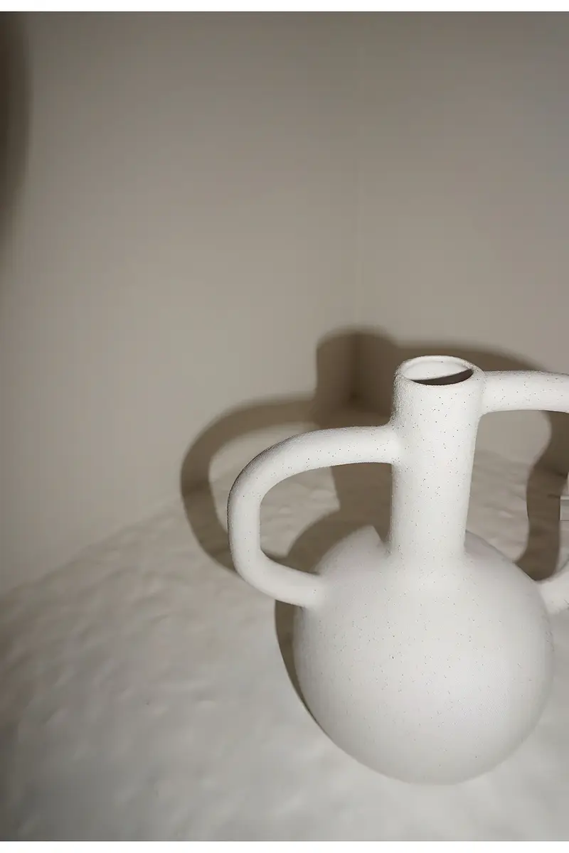 HueGah Home Blanche Vase | Thumbnail 2