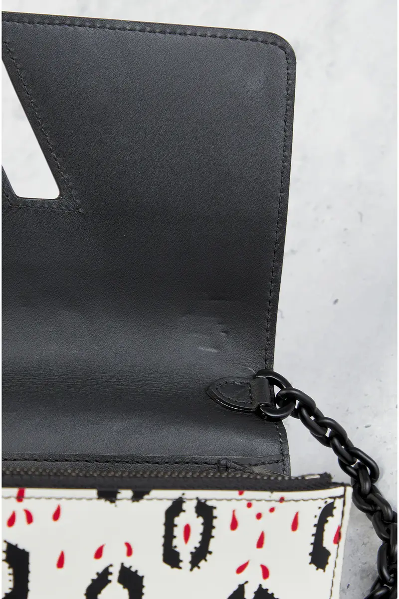 Louis Vuitton Louis Vuitton Portefeuille Twisted Wallet On Chain | Thumbnail 6 Louis Vuitton Louis Vuitton Portefeuille Twisted Wallet On Chain | Thumbnail 6