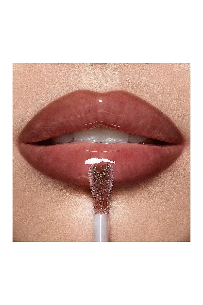 Charlotte Tilbury Collagen Lip Bath | Thumbnail 7 Charlotte Tilbury Collagen Lip Bath | Thumbnail 7