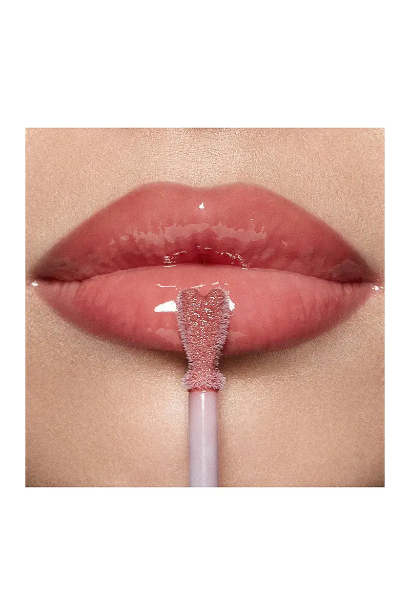 Charlotte Tilbury Collagen Lip Bath | Thumbnail 7 Charlotte Tilbury Collagen Lip Bath | Thumbnail 7