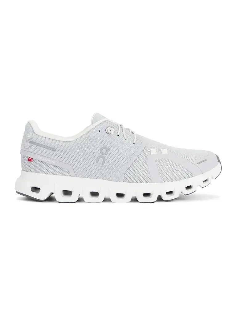 ON Cloud 6 Sneaker